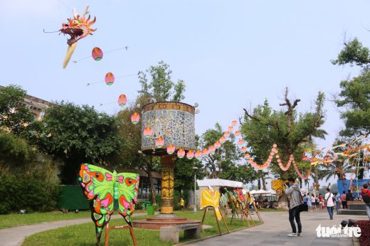 Hue Kite Festival 2022: Dragon kites, butterfly kites, flute kites fly