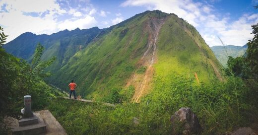 Discover landmark 428 Ha Giang in the far north of the far north