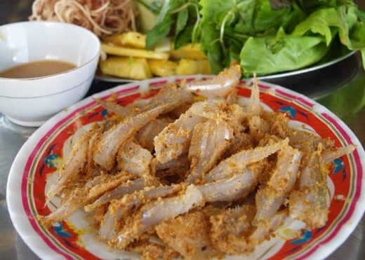 Vung Tau apricot fish salad – a famous specialty that makes visitors praise delicious