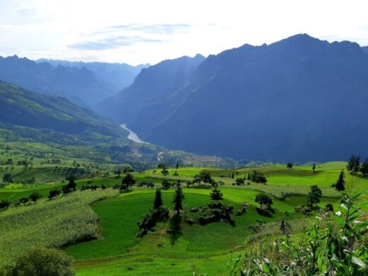 Suoi Thau – ‘European steppe’ in Ha Giang