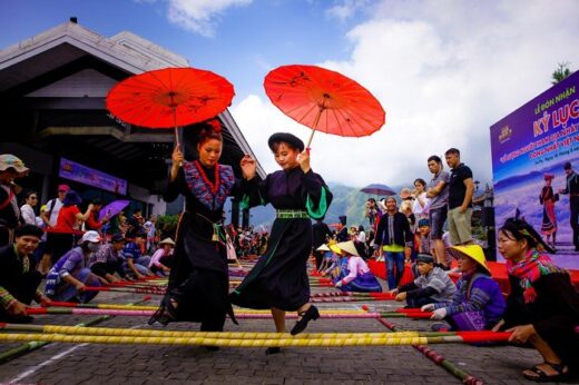 Fall in love with the beautiful dances of the Northwest