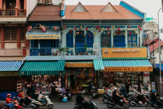 Photo: The largest lantern street in Ho Chi Minh City brilliantly welcomes people on the occasion of the Mid-Autumn Festival