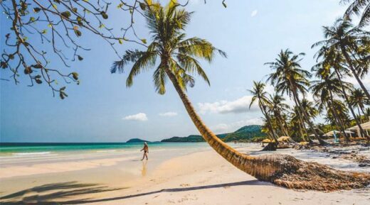 Top 10 most beautiful beaches in Vietnam: No. 9 is not too famous but is the pearl of Phu Yen