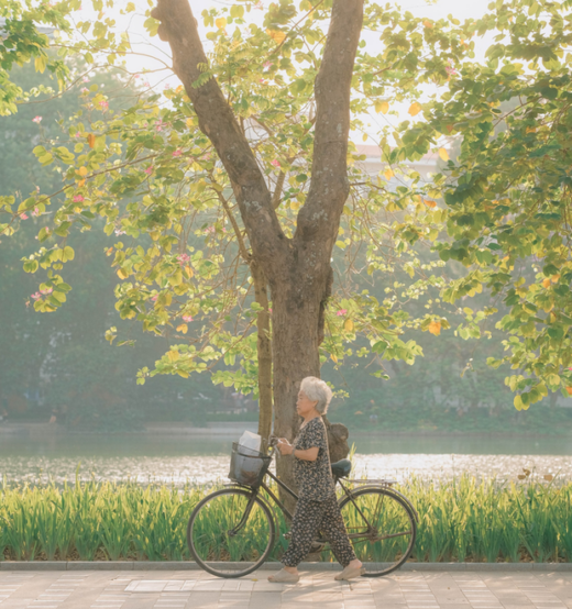 The heartbreakingly beautiful moments of the autumn sky in Hanoi make everyone bewildered