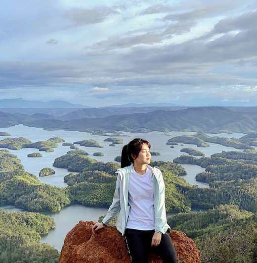 Be amazed by the beautiful scenes that are likened to “miniature Ha Long Bay” across the country