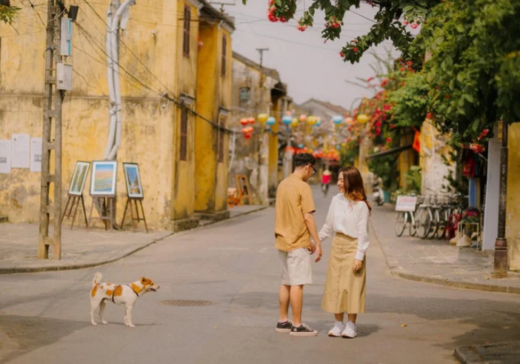 Enjoy the moonlit night of the Mid-Autumn Festival in Hoi An with many traditional festival activities