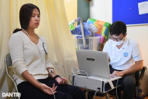 The life of a Hanoi girl whose heart is “powered by a machine”