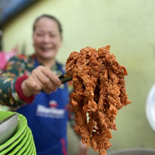 The strange “braided” vermicelli noodle dish, sold out in only 3 hours