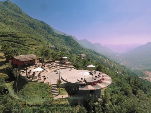 Sapa has 4 cafes covering the valley for you to sip water while enjoying the majestic nature