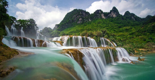Ban Gioc waterfalls among world's most scenic border crossings: SCMP