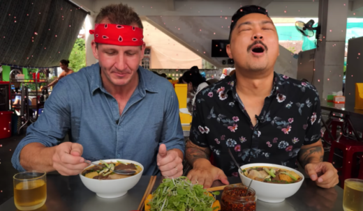 Try Vietnam's noodle dishes before you die, American vlogger says
