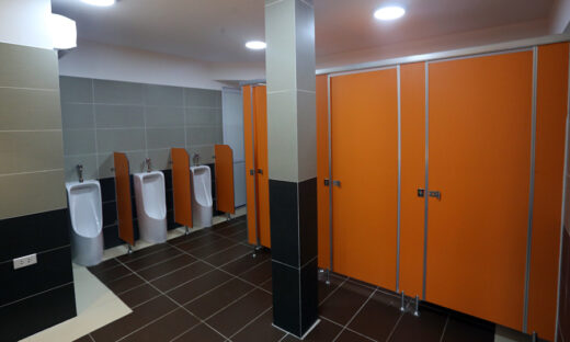 Hanoi, HCMC among world's tourist cities with fewest public toilets: survey
