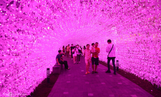 50-meter LED light tunnel in the heart of Saigon charms visitors