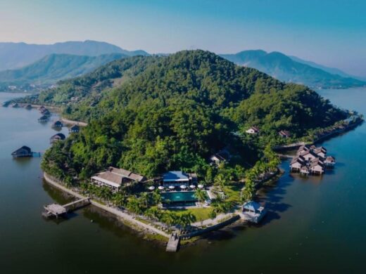 10 luxury hotels in Hue for a summer escape: Booking.com