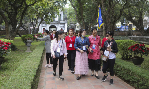 China becomes Vietnam's second biggest source of tourists