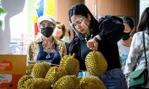 Thai police investigate violence after 'fake durian' accusations