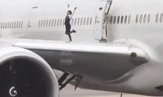 Flight attendants filmed dancing on aircraft wing