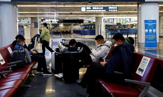 China relaxes visa rules in bid to boost ailing economy