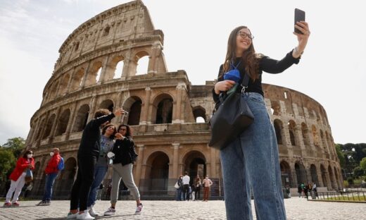 Tips to avoid pickpockets in Europe's theft capital Rome