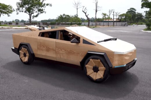 Vietnamese worker makes Tesla car out of wood, newspapers saw it and almost laughed: They did it better than Elon Musk