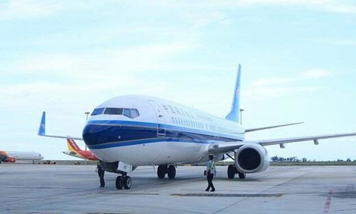 First Chinese carrier resumes commercial flights to Cam Ranh