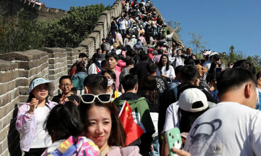 Avoid China travel during crowded tourism week: tour guides
