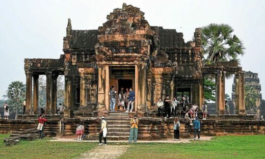 International tourists to Cambodia shoot up 211%