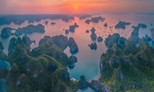 Ha Long Bay among world's 51 most beautiful places: Condé Nast Traveler