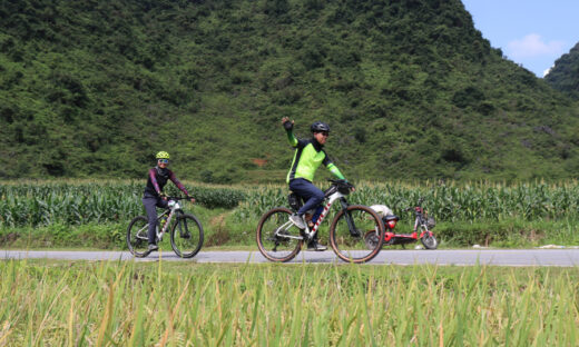 Biking through Cao Bang’s lovely landscapes